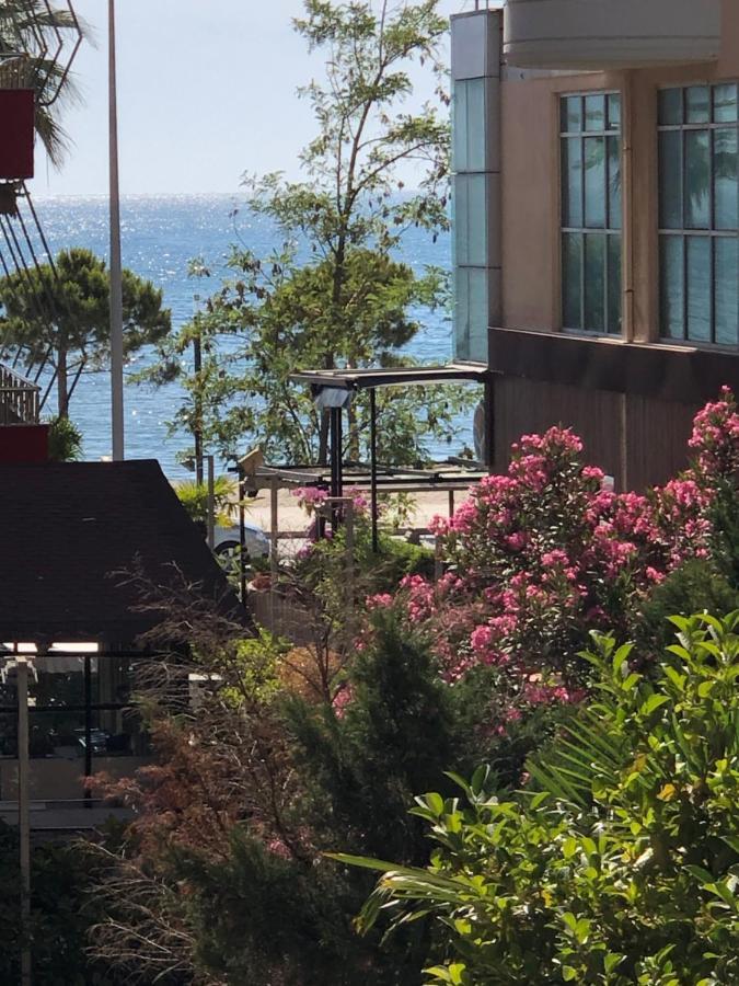 Lungomare Apartment Vlorë Екстериор снимка