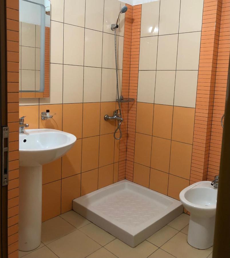 Lungomare Apartment Vlorë Екстериор снимка