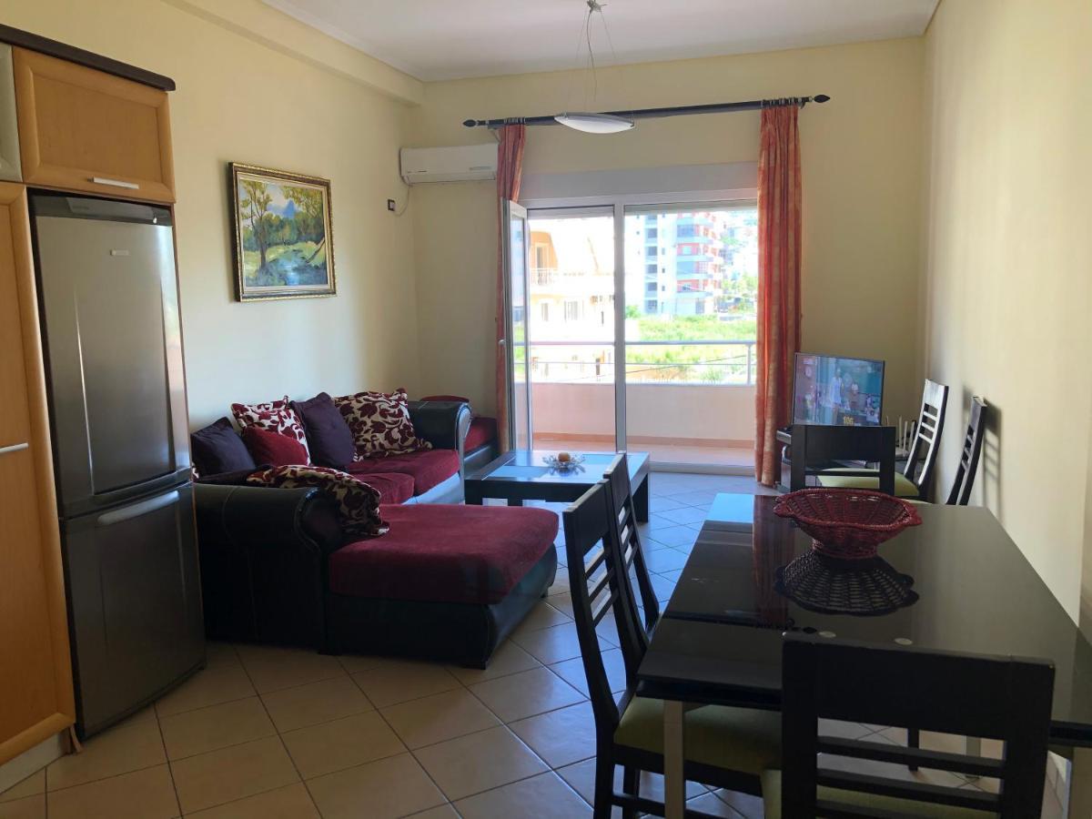 Lungomare Apartment Vlorë Екстериор снимка
